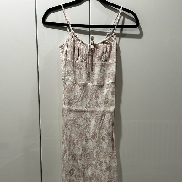Aritzia Wilfred Bellow Midi dress | Pink and Cream | Size 00 - Picture 2 of 7